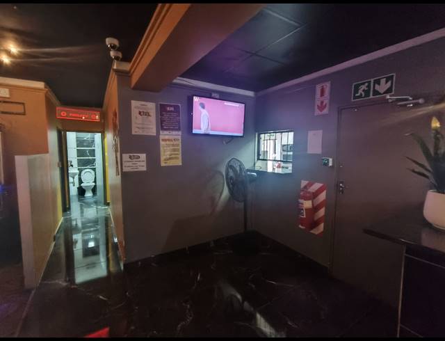 350M² BUILDING FOR SALE IN BO-DORP